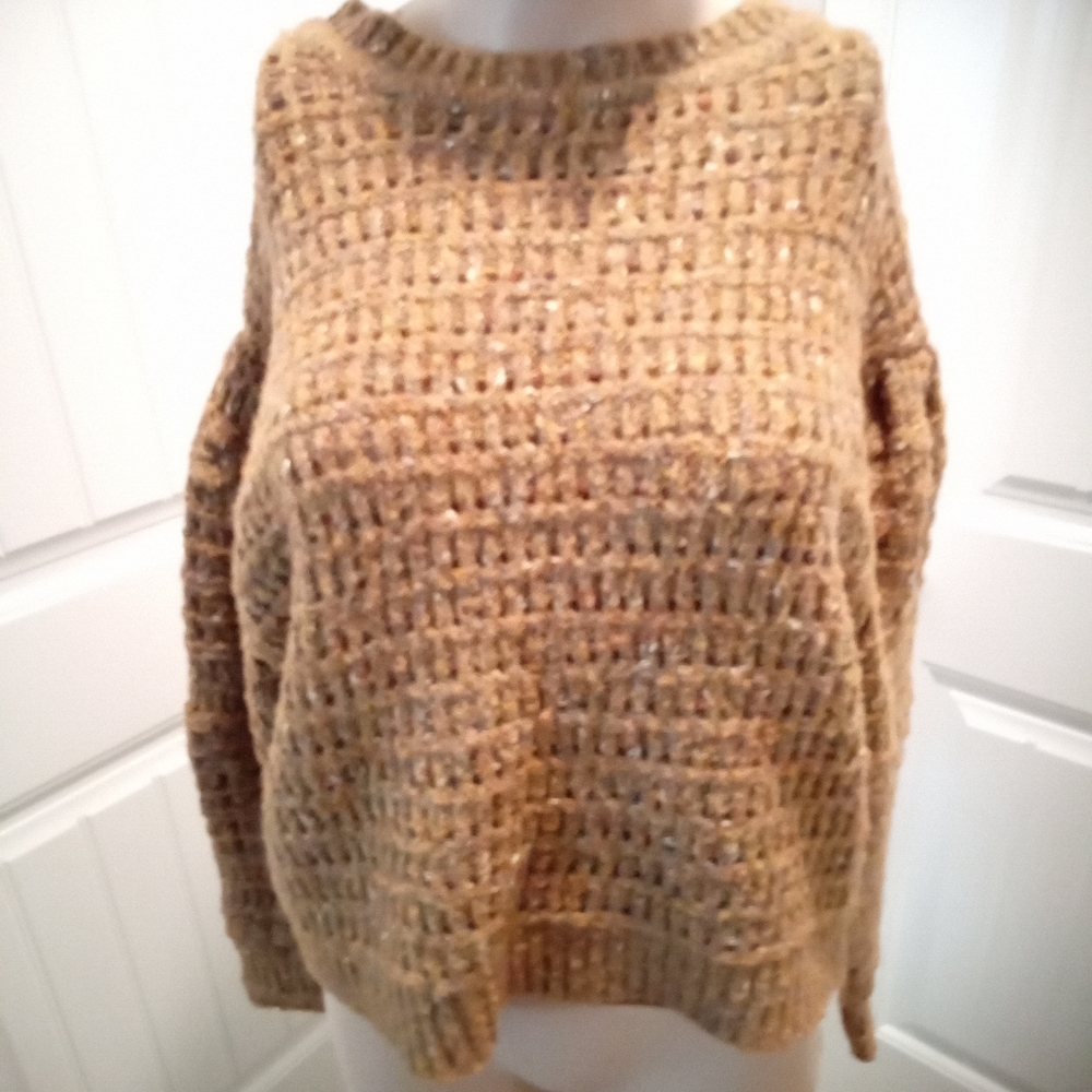 2-$10... Universal Thread Size XL Cozy Tan Chunky Knit Sweater